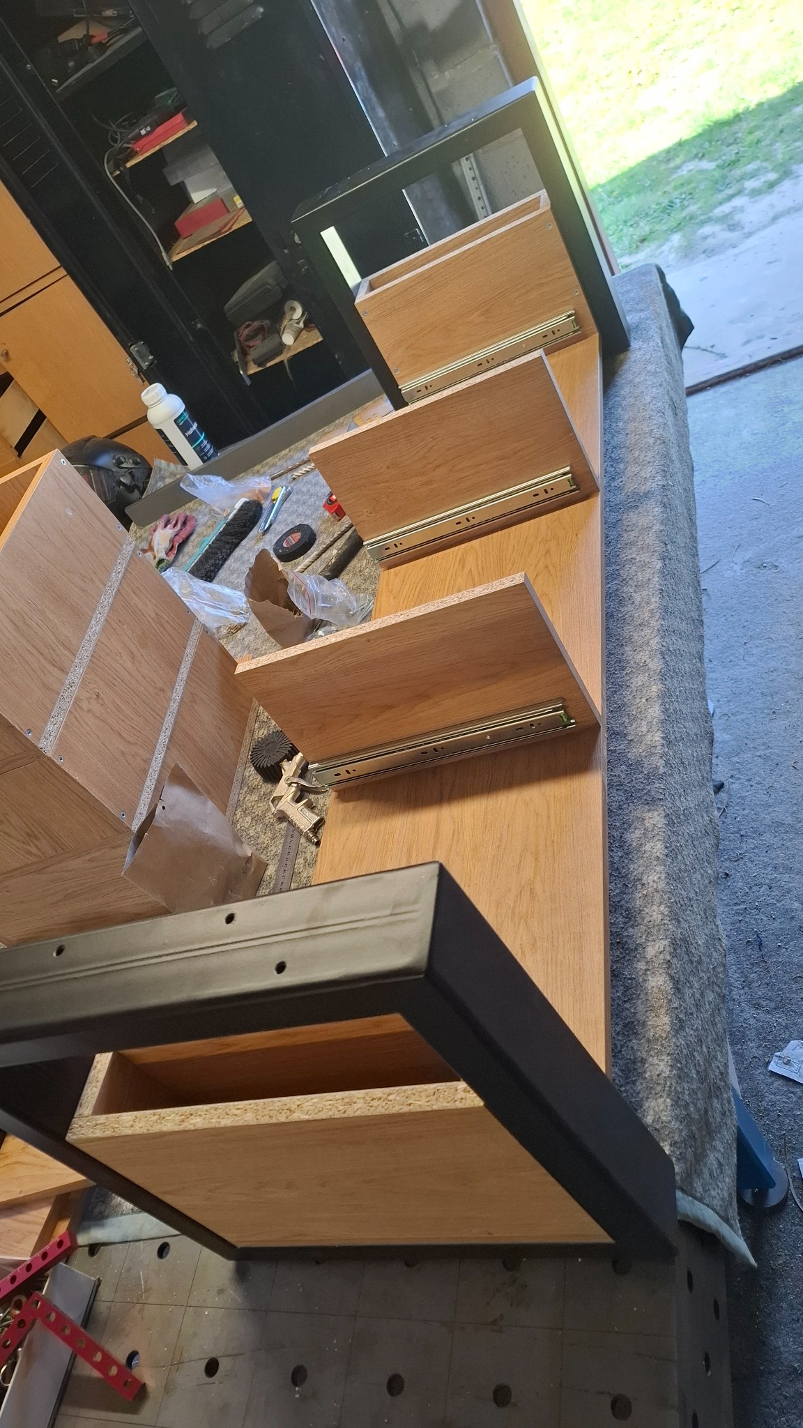 Mebel loftowy CORESTEEL w trakcie wykonania